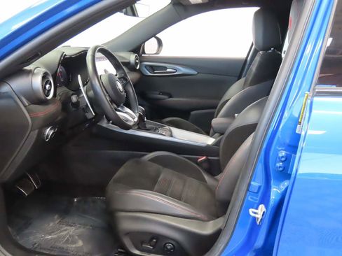 Used 2024 Alfa Romeo Tonale Veloce image 15