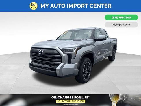 Used 2024 Toyota Tundra Limited AWD/4WD image 3