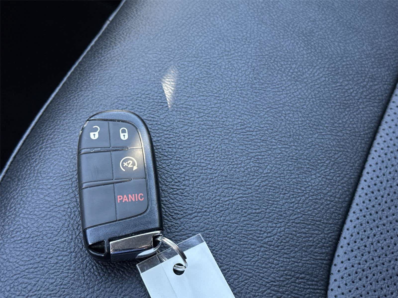 Used 2022 Jeep Compass Limited AWD/4WD image 29
