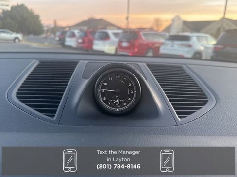 Used 2025 Porsche Macan image 26