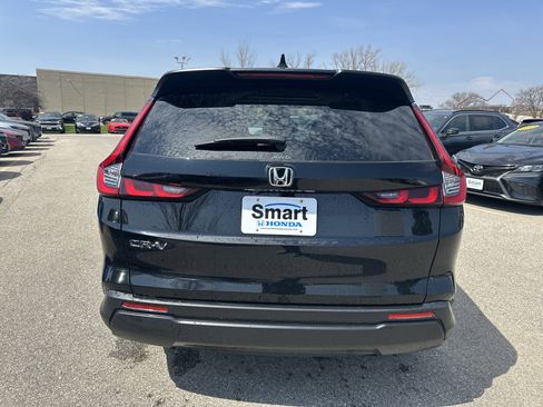 Used 2025 Honda CR-V EX image 9
