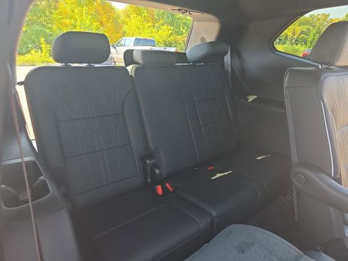New 2026 Buick Enclave Avenir w/ Super Cruise Package FWD image 12
