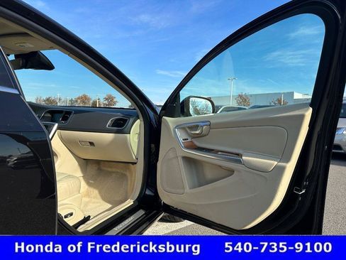 Used 2016 Volvo S60 T5 Premier image 34