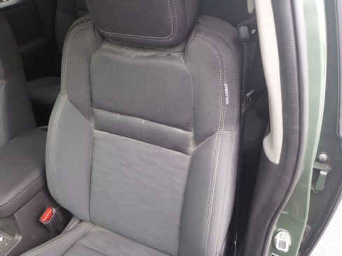 Used 2024 Nissan Frontier SV w/ SV Convenience Package image 30