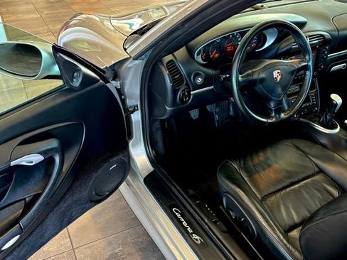 Used 2003 Porsche 911 Carrera 4S image 16