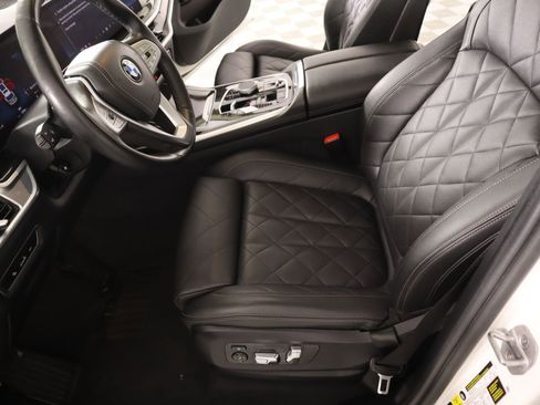 Used 2024 BMW X7 xDrive40i image 12