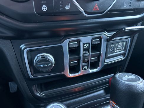 Used 2021 Jeep Wrangler Unlimited Sport image 33