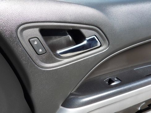 Used 2022 Chevrolet Colorado LT w/ Fleet Safety Package RWD image 34