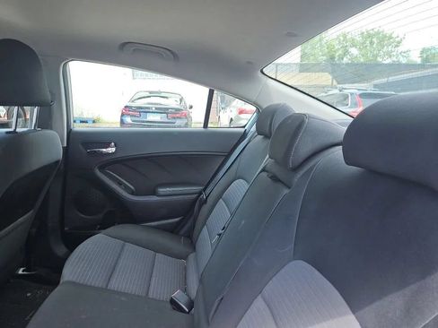 Used 2015 Kia Forte LX w/ Popular Package FWD image 11