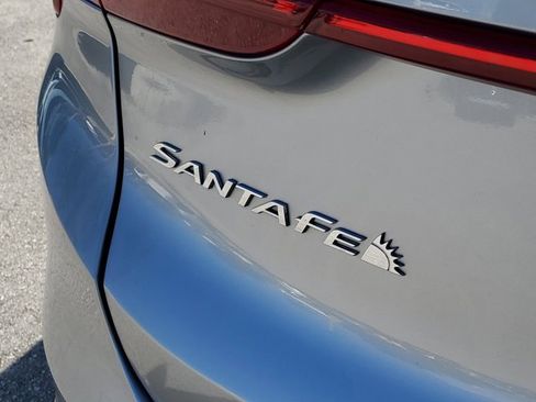 Used 2022 Hyundai Santa Fe SEL w/ Convenience Package image 5