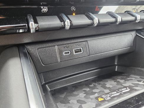 New 2026 GMC Canyon AT4 w/ AT4 Premium Package image 19