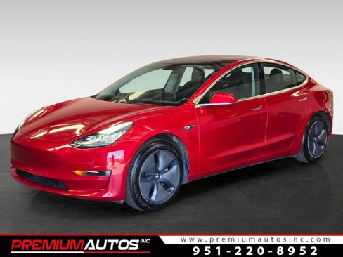 Used 2018 Tesla Model 3 Long Range RWD image 1
