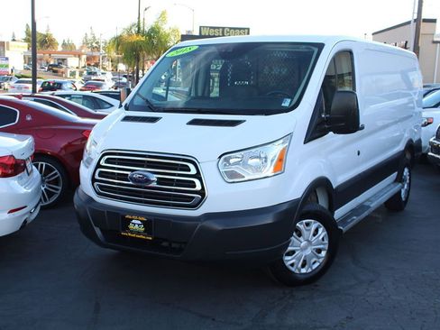 Used 2018 Ford Transit 250 130 Low Roof w/ Exterior Upgrade Package image 37