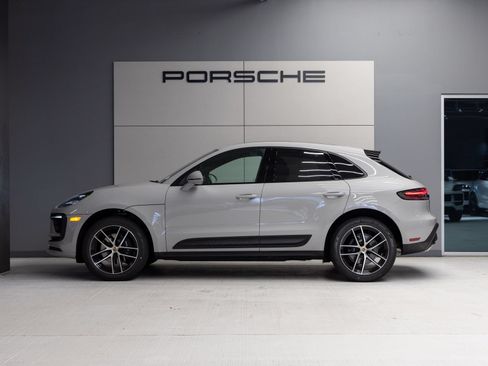 Certified 2026 Porsche Macan AWD/4WD image 2