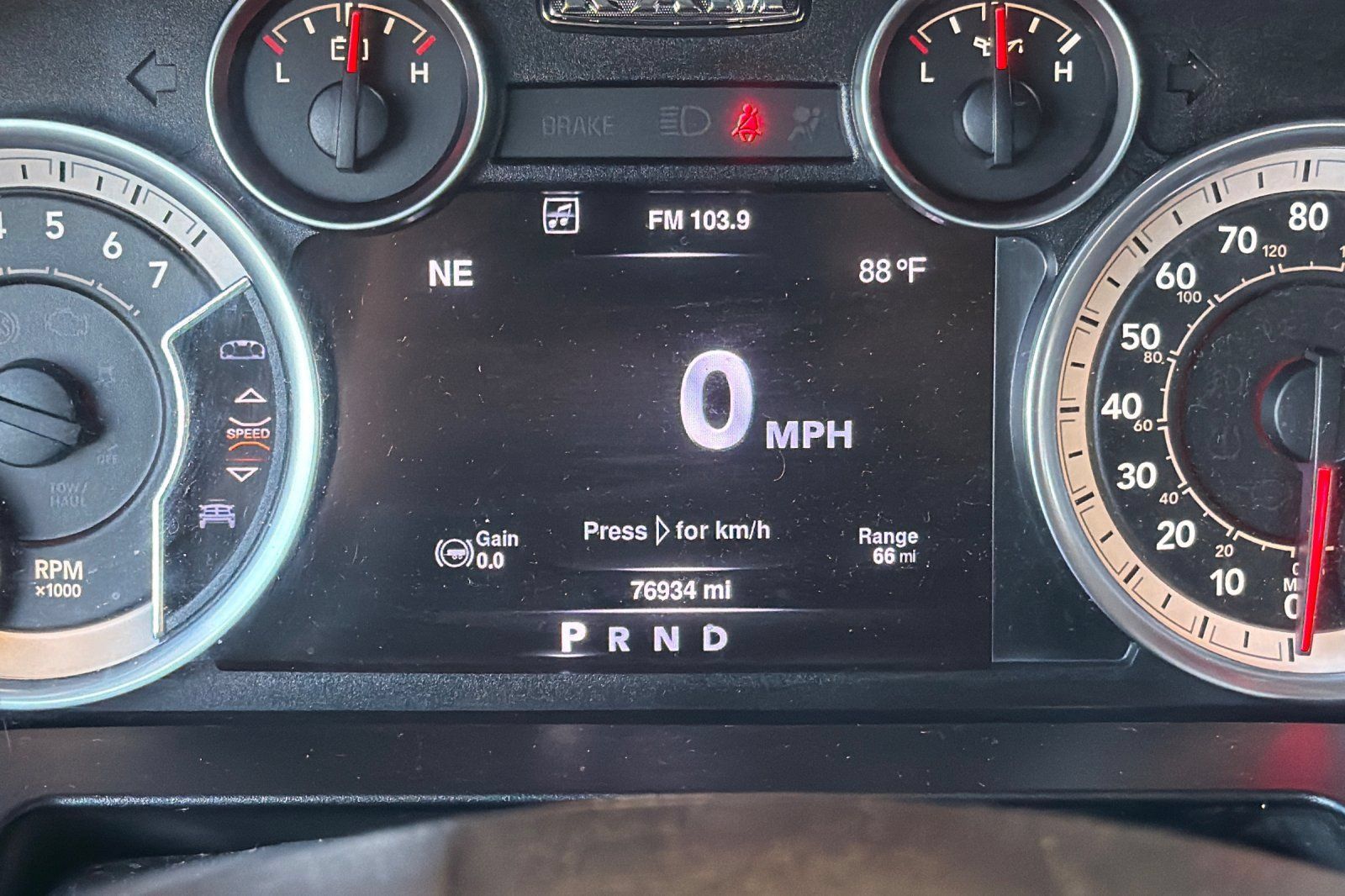 Used 2016 RAM 1500 SLT AWD/4WD image 25