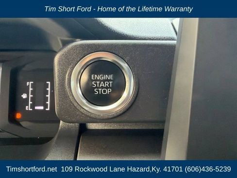 Used 2025 Toyota 4Runner SR5 AWD/4WD image 19