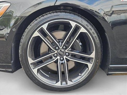 New 2025 Audi A8 L 3.0T AWD/4WD image 18