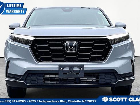 Used 2025 Honda CR-V EX image 2
