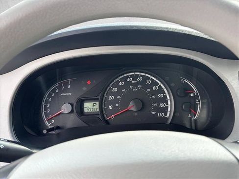 Used 2013 Toyota Sienna LE w/ Towing Pkg FWD image 15