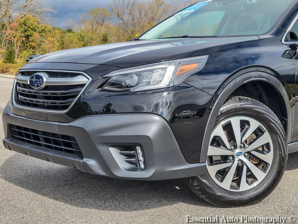 Used 2022 Subaru Outback Premium AWD/4WD image 3