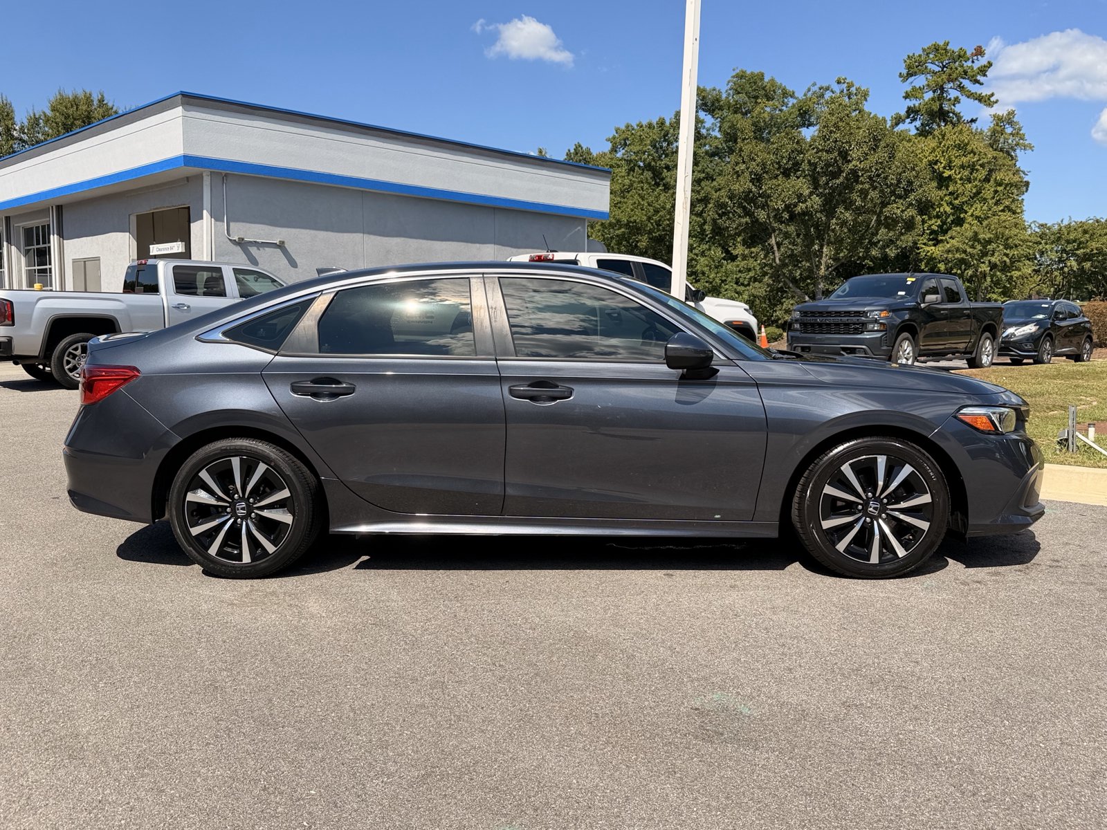 Used 2022 Honda Civic EX image 13