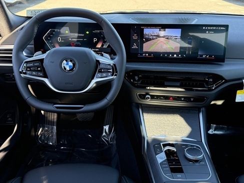 New 2026 BMW 330i xDrive Sedan w/ Convenience Package image 27