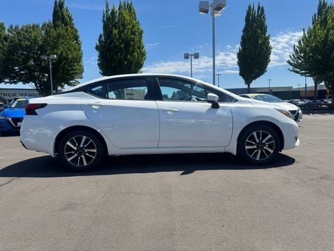 New 2025 Nissan Versa SV w/ Trunk Package image 4