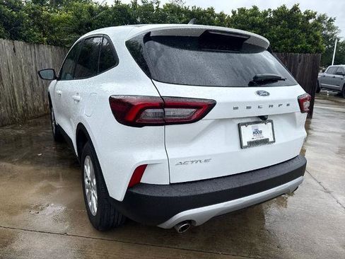 Certified 2025 Ford Escape Active FWD image 2