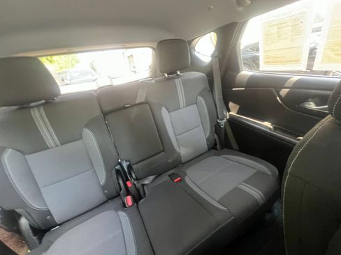 Used 2026 Chevrolet Blazer LT FWD image 33