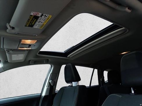Used 2018 Toyota RAV4 XLE w/ Plus Extra Value Package AWD/4WD image 10