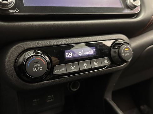 Used 2023 Nissan Kicks SR FWD image 15