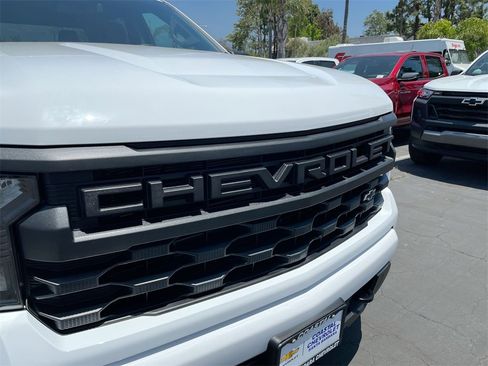 New 2025 Chevrolet Silverado 1500 Custom image 30