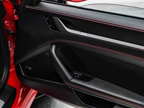 Used 2024 Porsche 911 Carrera w/ Premium Package image 72