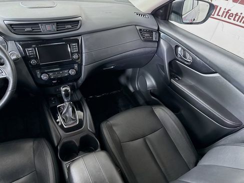 Used 2019 Nissan Rogue SL AWD/4WD image 26
