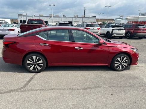 Certified 2021 Nissan Altima 2.5 SL AWD/4WD image 9
