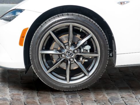 Used 2018 MAZDA MX-5 Miata RF Grand Touring image 26