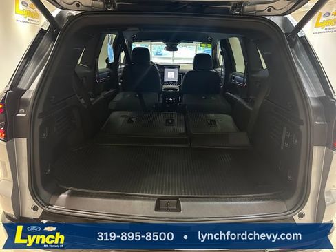 Used 2025 GMC Acadia Denali w/ LPO, Floor Liner Package AWD/4WD image 25