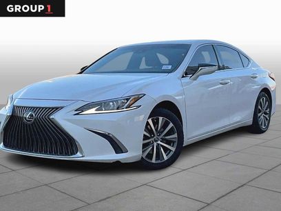 Used 2019 Lexus ES 350 w/ Accessory Package 2