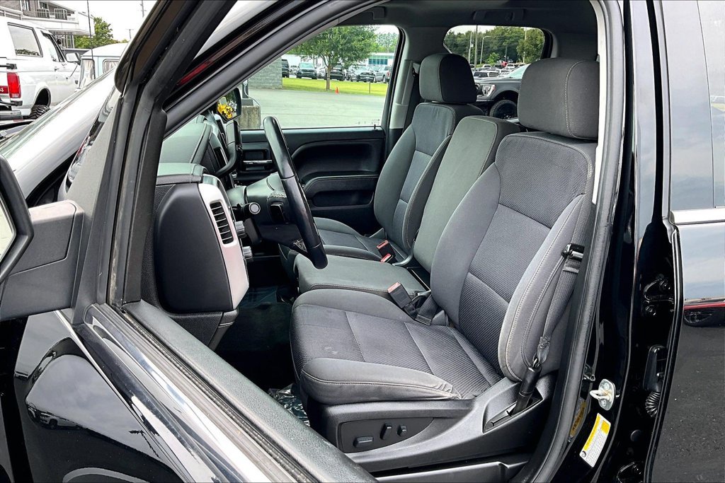 Used 2018 GMC Sierra 1500 SLE w/ SLE Value Package AWD/4WD image 24