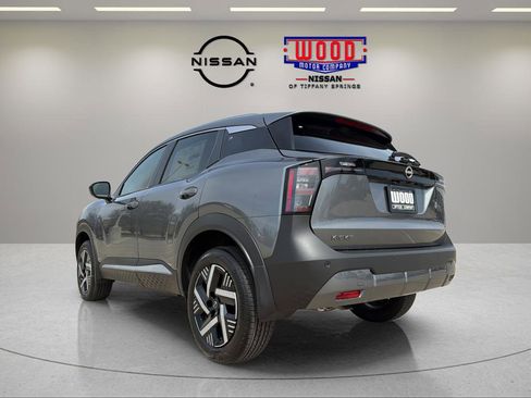 New 2026 Nissan Kicks SV w/ Charging Package FWD image 4