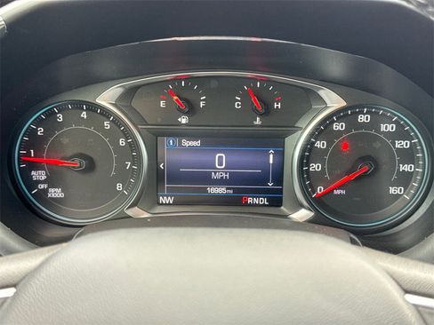 Used 2023 Chevrolet Equinox LT image 32