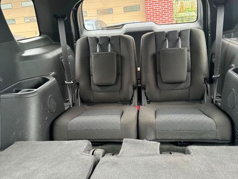 Used 2014 Ford Explorer XLT w/ Equipment Group 201A AWD/4WD image 24