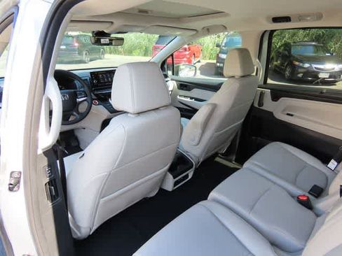 New 2026 Honda Odyssey EX-L image 15