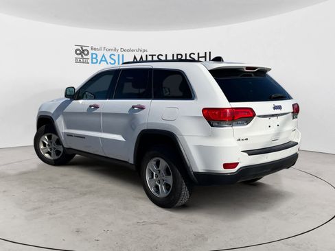 Used 2017 Jeep Grand Cherokee Laredo w/ Quick Order Package 23E image 3