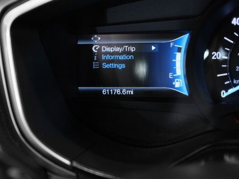 Used 2020 Ford Fusion SEL FWD image 18
