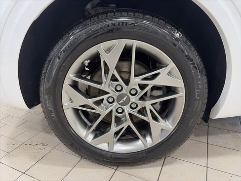 Used 2022 Genesis GV70 2.5T w/ Advanced Package image 24