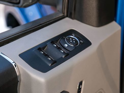 Used 2016 Ford F150 XLT w/ Trailer Tow Package image 43