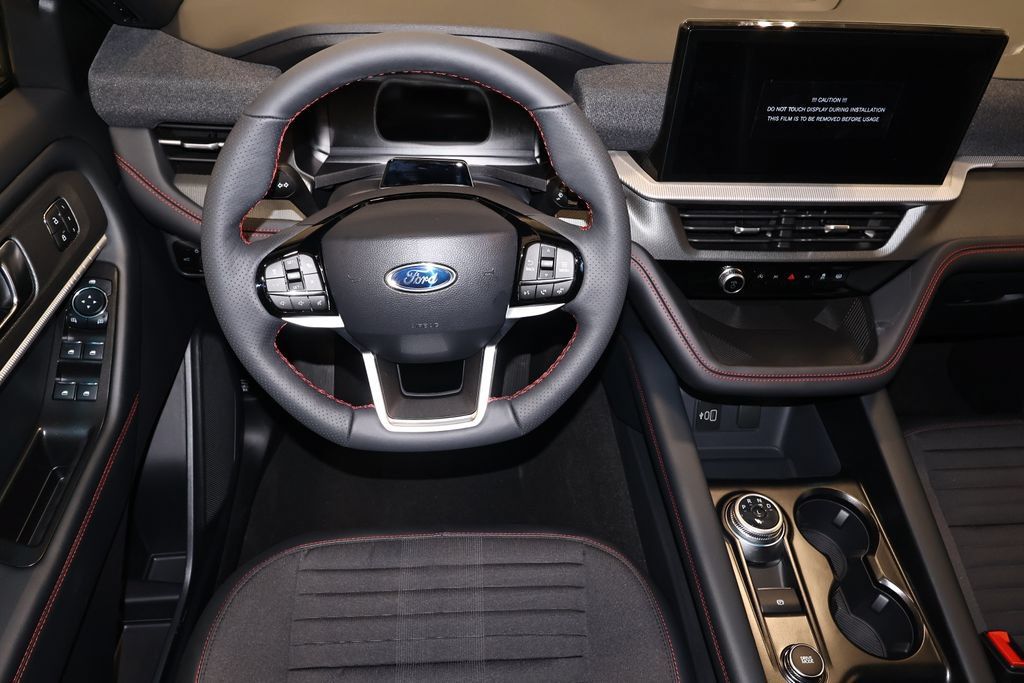 New 2026 Ford Explorer ST-Line w/ ST-Line Street Pack AWD/4WD image 20