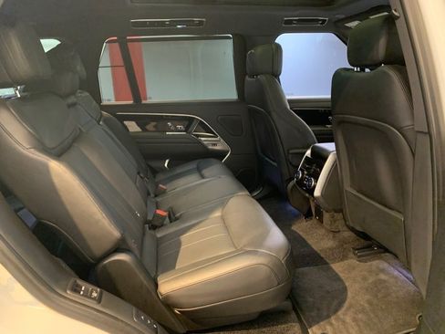 Used 2023 Land Rover Range Rover Long Wheelbase SE AWD/4WD image 59