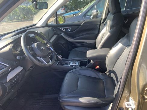 Used 2023 Subaru Forester Limited image 3